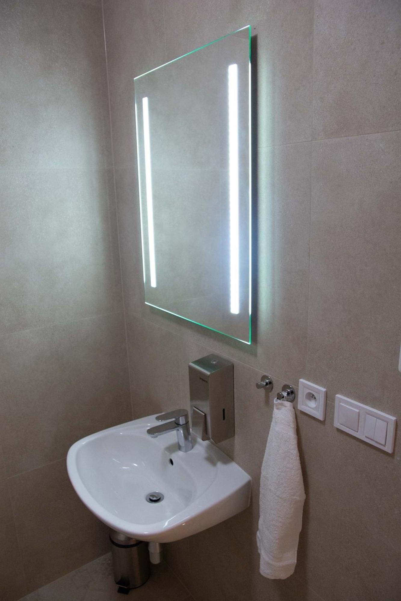 New City Centre Garden Apartment - Central Location Praga Esterno foto