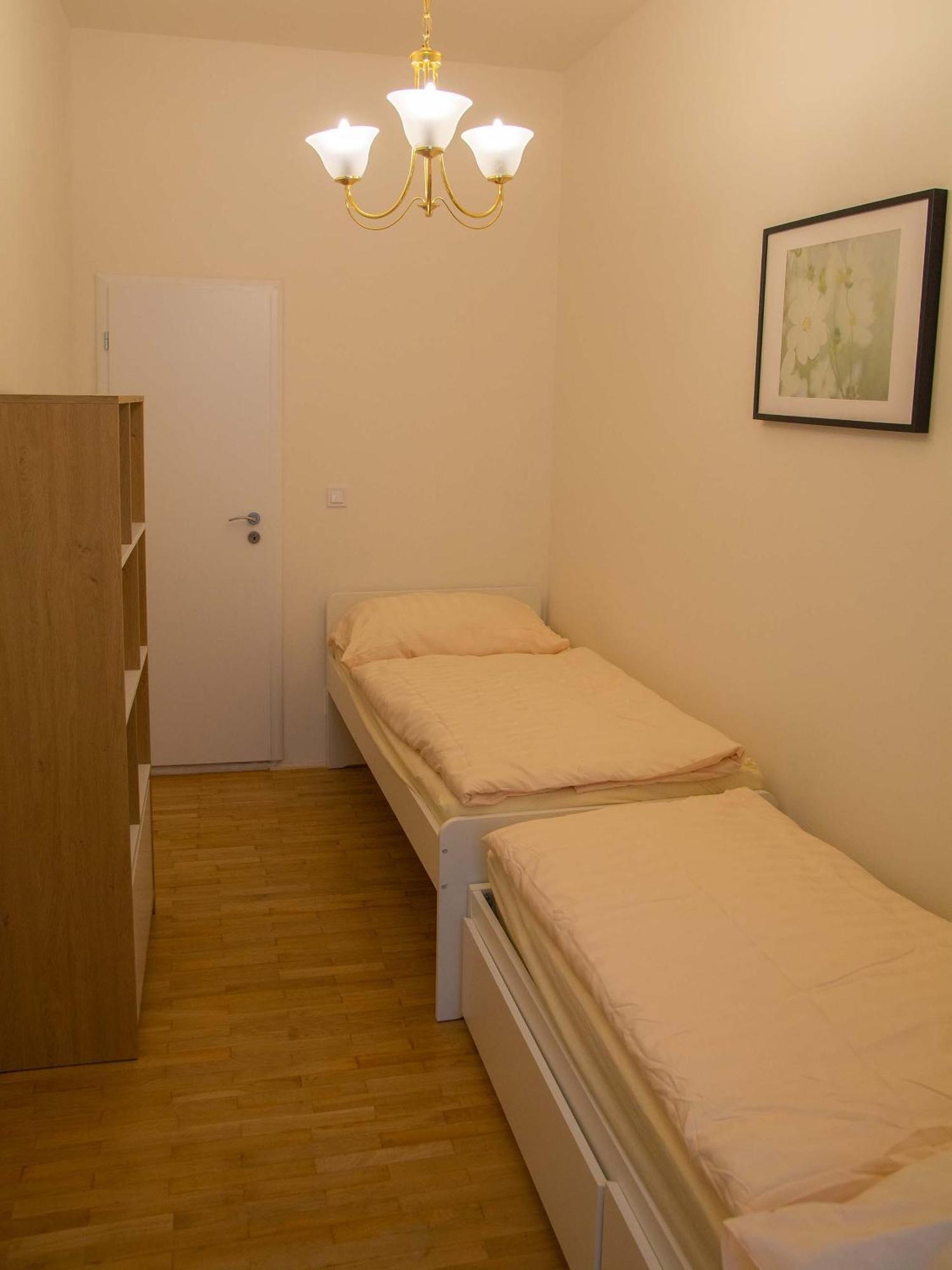 New City Centre Garden Apartment - Central Location Praga Esterno foto